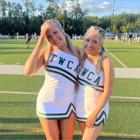 Meet your Posher, Piper - Picture 3 of 6